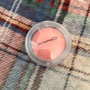 MAC Flow Play blush in Cheeky Devil